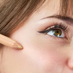 Illuminante viso e occhi oro champagne