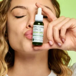 Niacinamide + Zinco