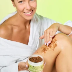 Scrub Corpo Riattivante - Lemongrass Bio e Menta